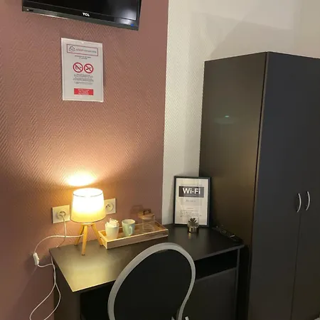 Le Logis Katia 게스트하우스 쏘뮤흐